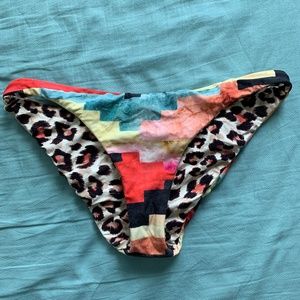 Reversible Billabong bottoms